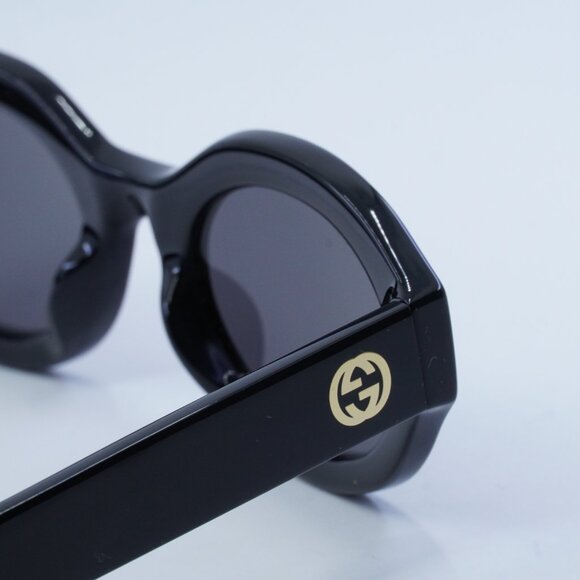 Gucci GG1579S 001 Sunglasses Shiny Black Oval Frame, Grey Lenses - Picture 4 of 10